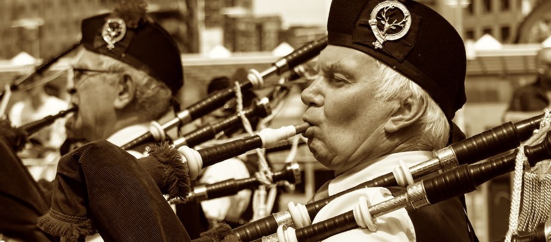 shamrock and thistle bagpipe band