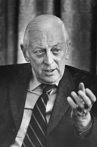 Alistair Cooke, journalist, is born